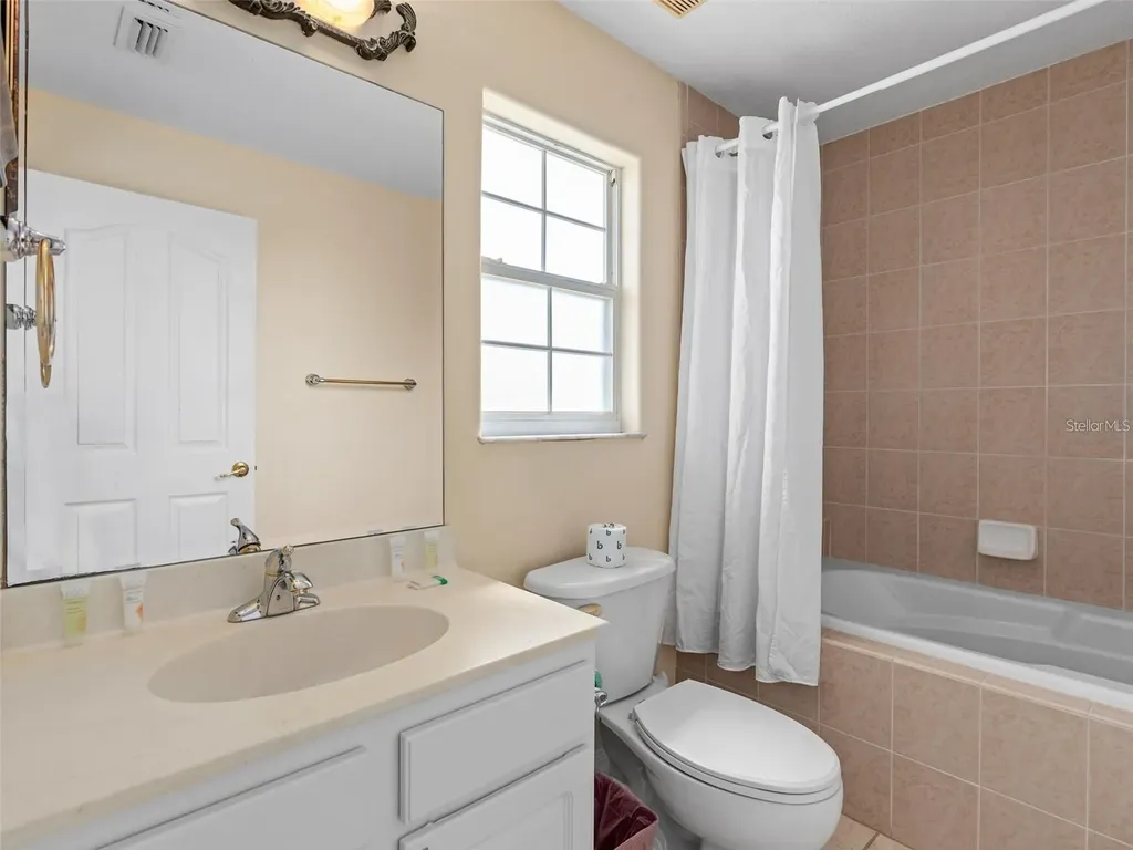 426 Vista Loop Davenport FL 33897