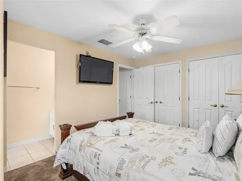 426 Vista Loop Davenport FL 33897