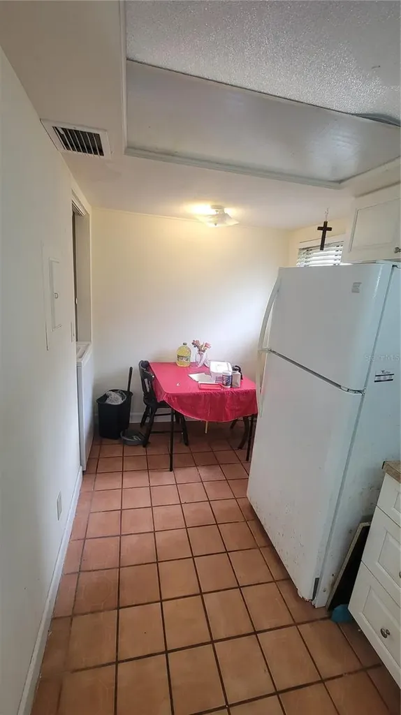 2737 E Enterprise Road Clearwater FL 33759