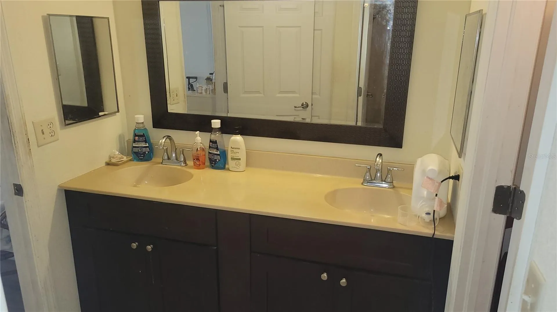 2737 E Enterprise Road Clearwater FL 33759