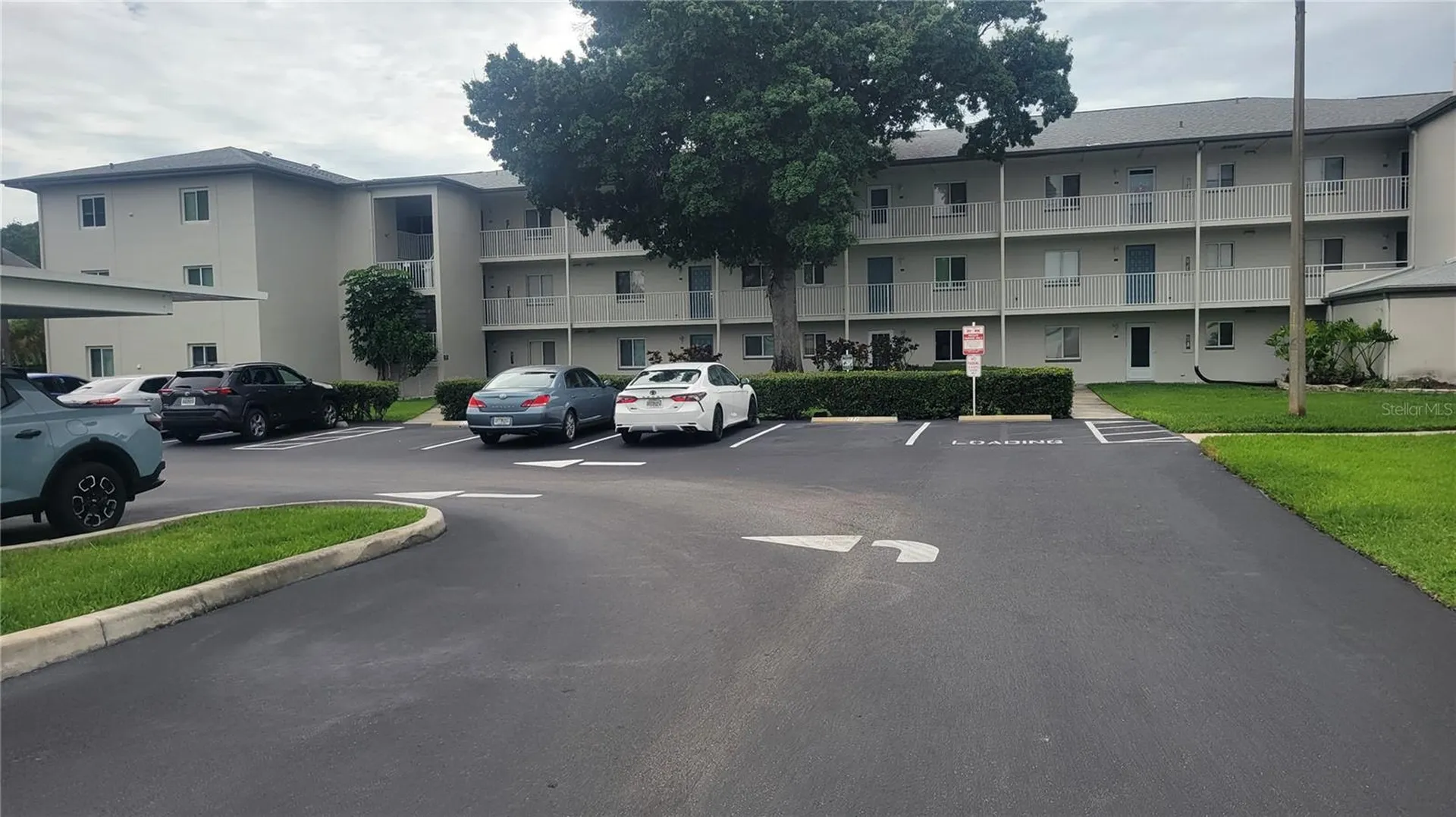 2737 E Enterprise Road Clearwater FL 33759
