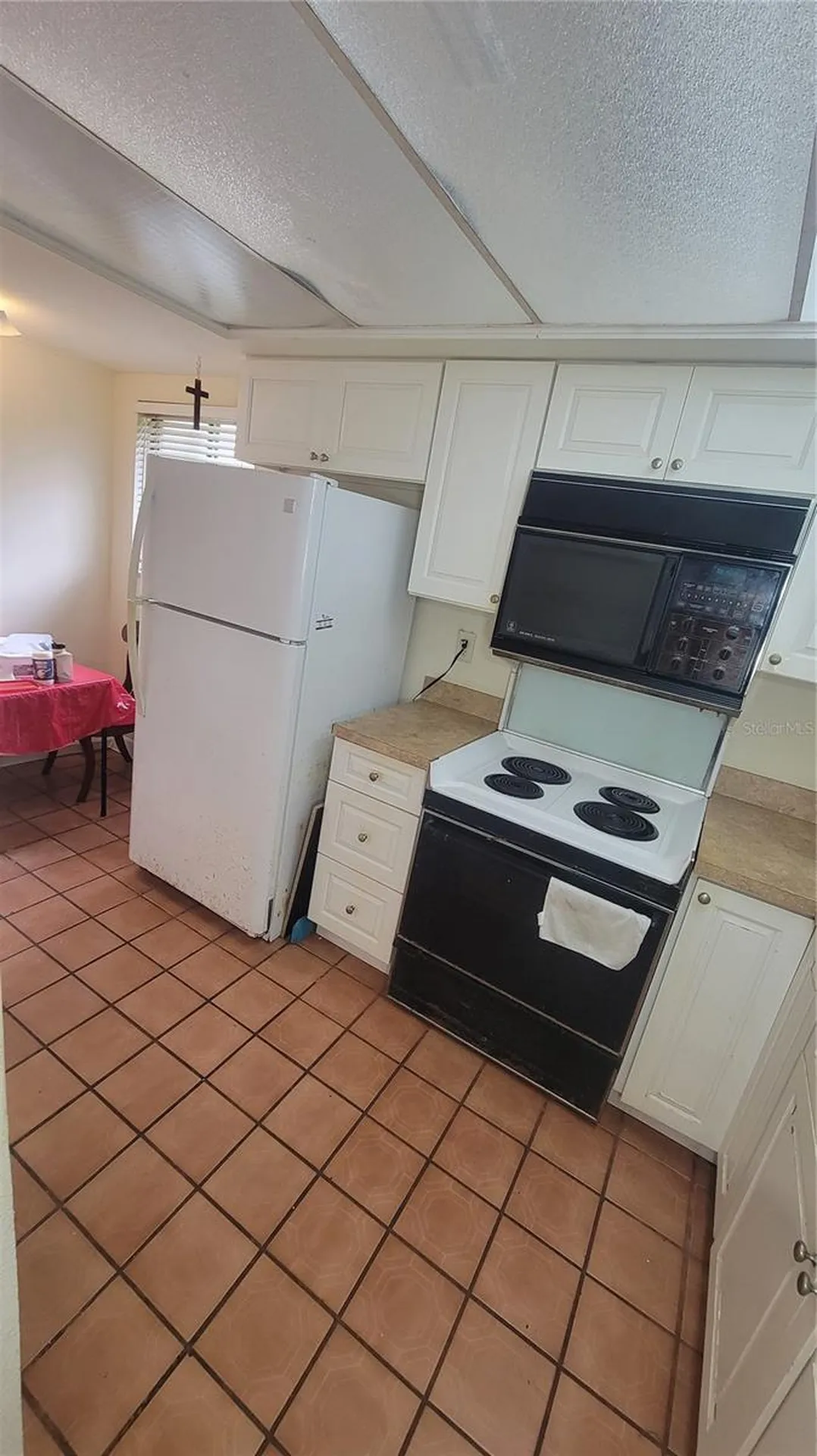 2737 E Enterprise Road Clearwater FL 33759