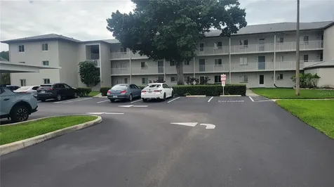 2737 E Enterprise Road Clearwater FL 33759