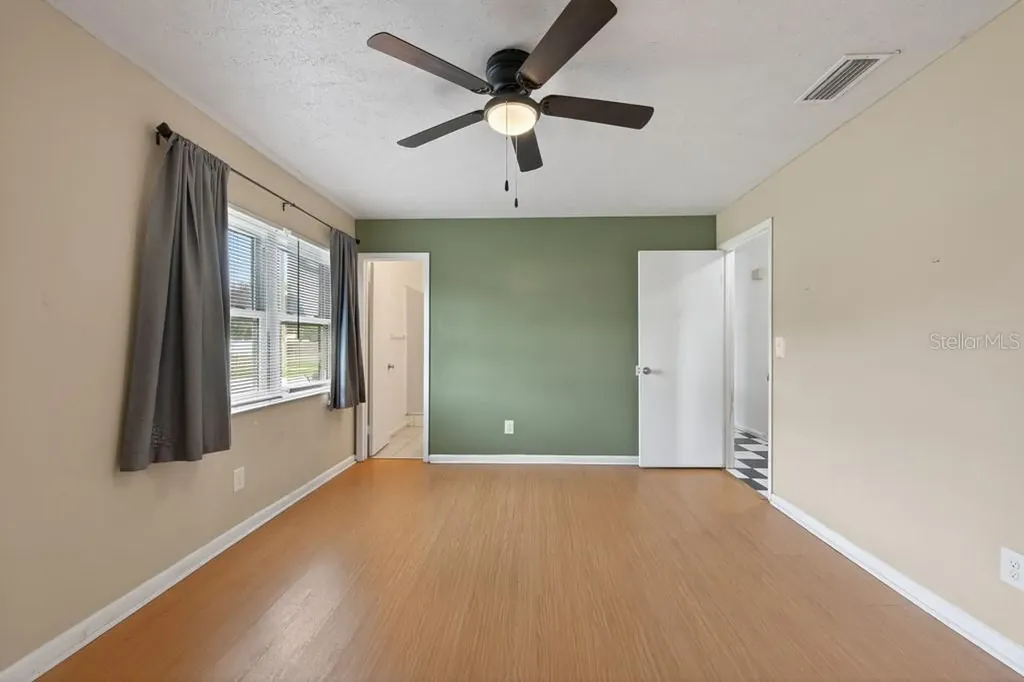 5127 Pine Street Seffner FL 33584