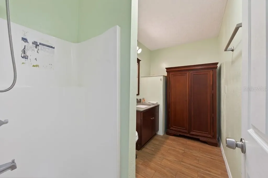 5127 Pine Street Seffner FL 33584