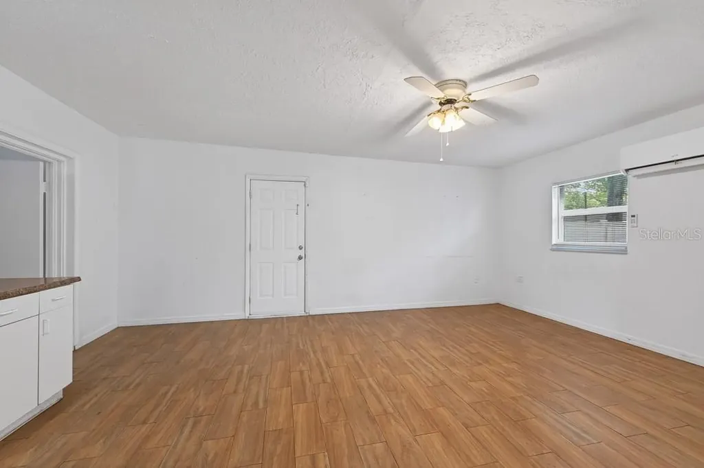 5127 Pine Street Seffner FL 33584