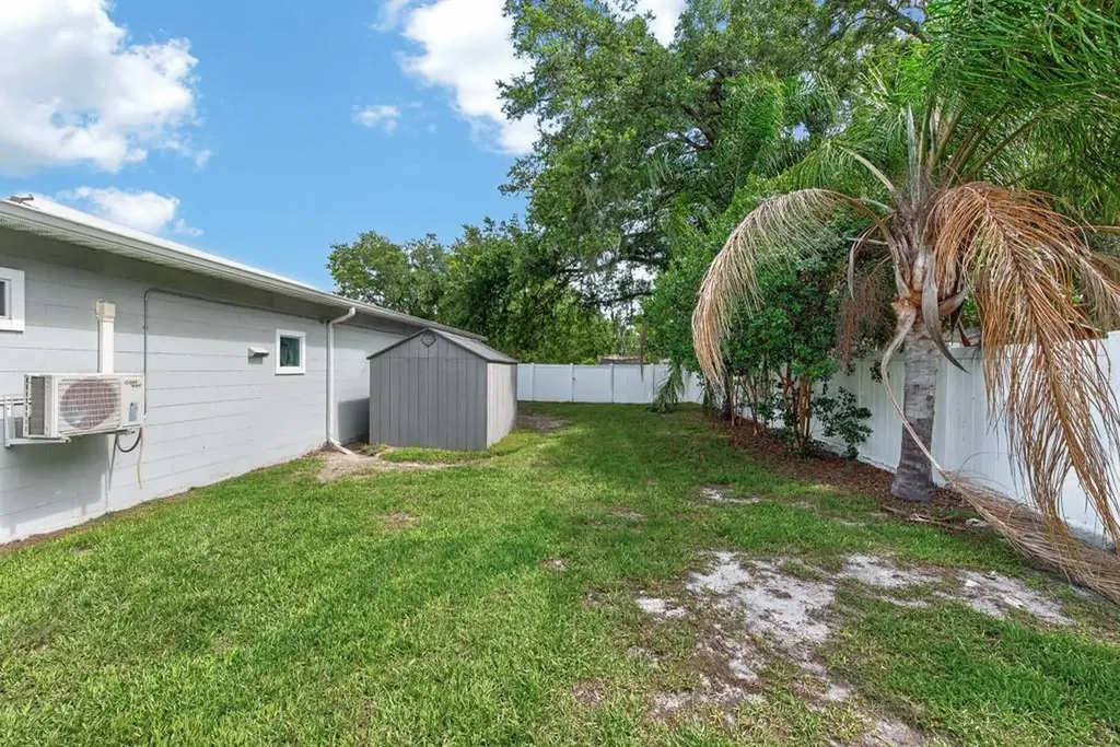 5127 Pine Street Seffner FL 33584