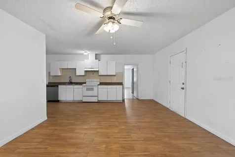 5127 Pine Street Seffner FL 33584