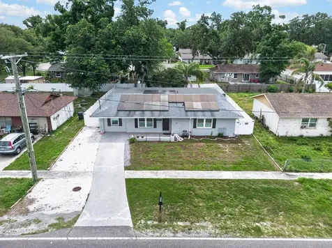 5127 Pine Street Seffner FL 33584