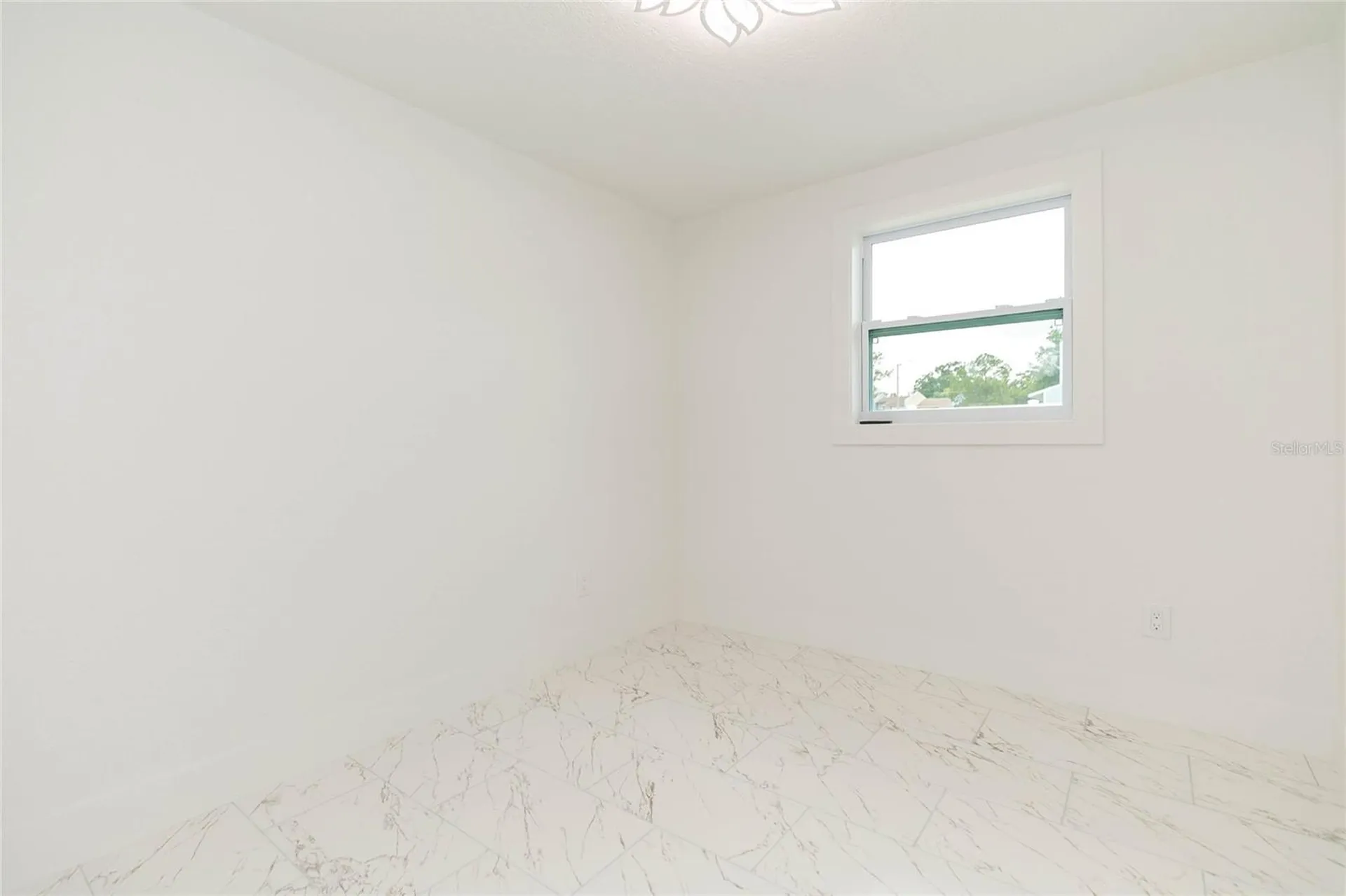 8723 N River Forest Circle Tampa FL 33604