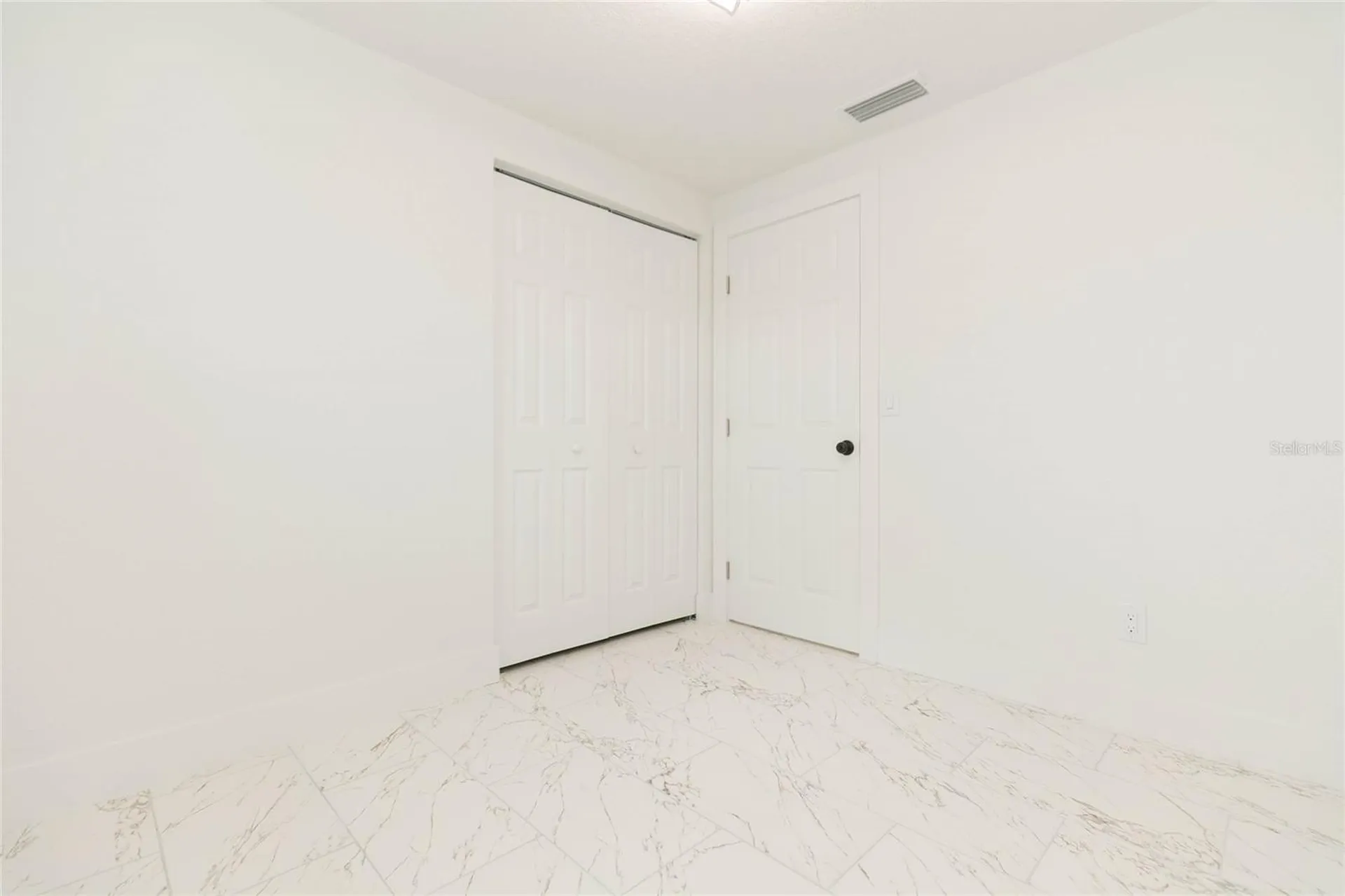 8723 N River Forest Circle Tampa FL 33604