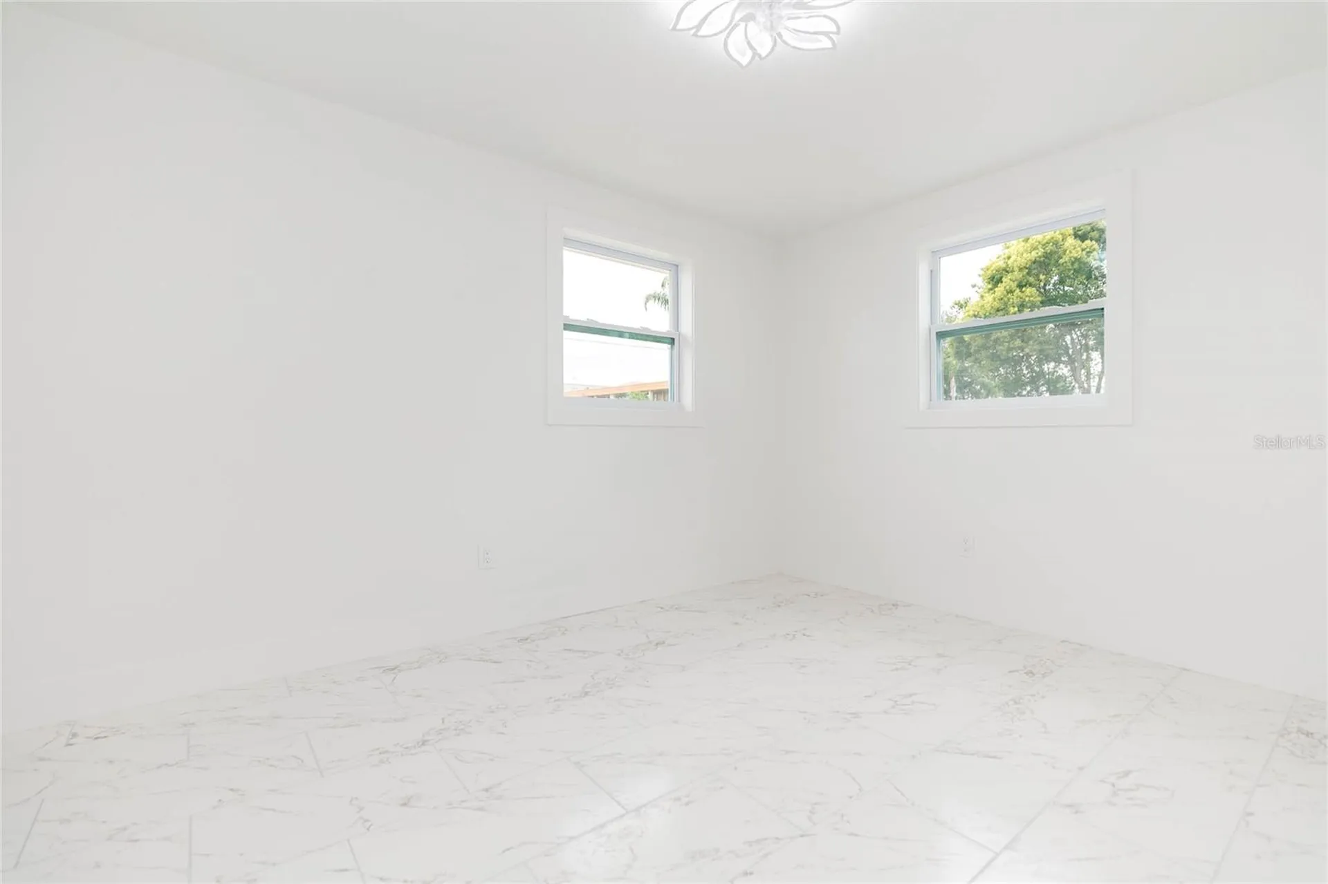 8723 N River Forest Circle Tampa FL 33604