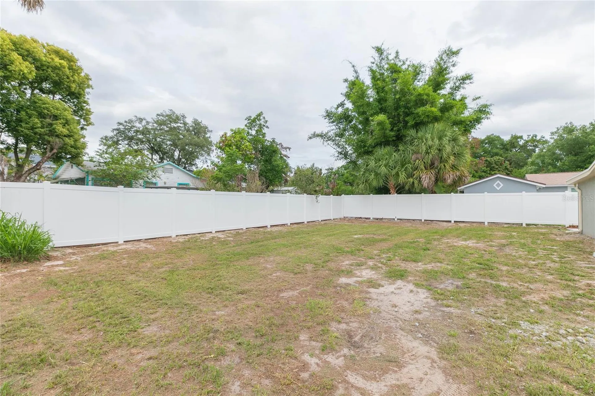 8723 N River Forest Circle Tampa FL 33604