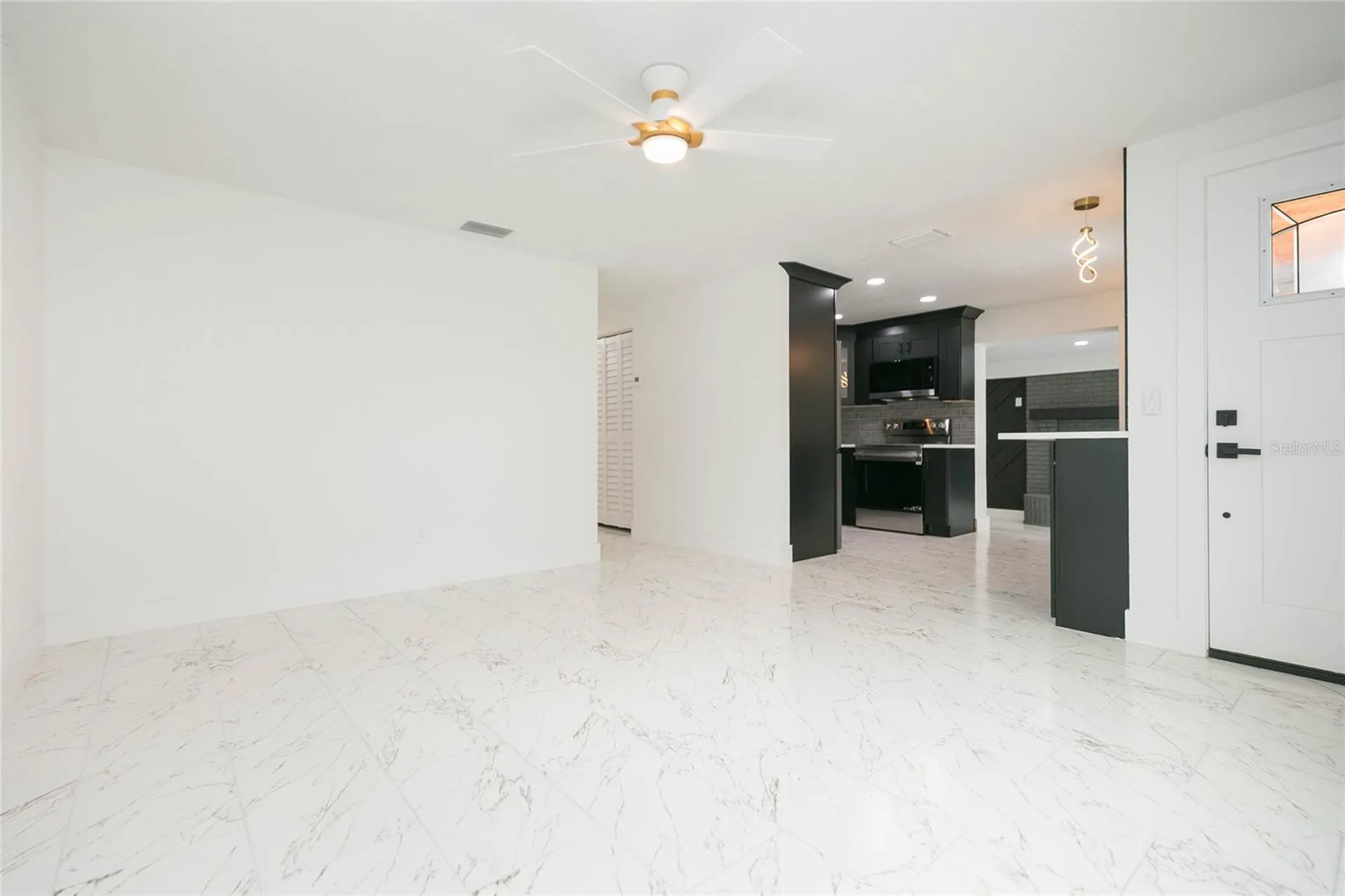 8723 N River Forest Circle Tampa FL 33604