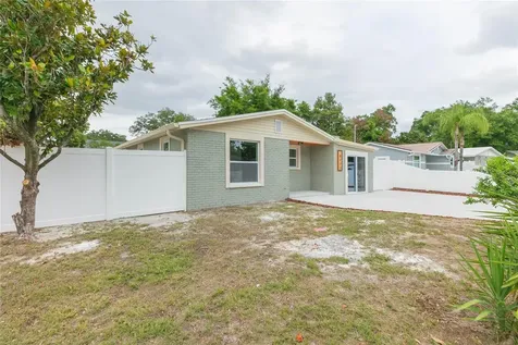 8723 N River Forest Circle Tampa FL 33604