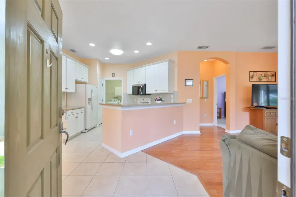 2010 Sifield Greens Way Sun City Center FL 33573
