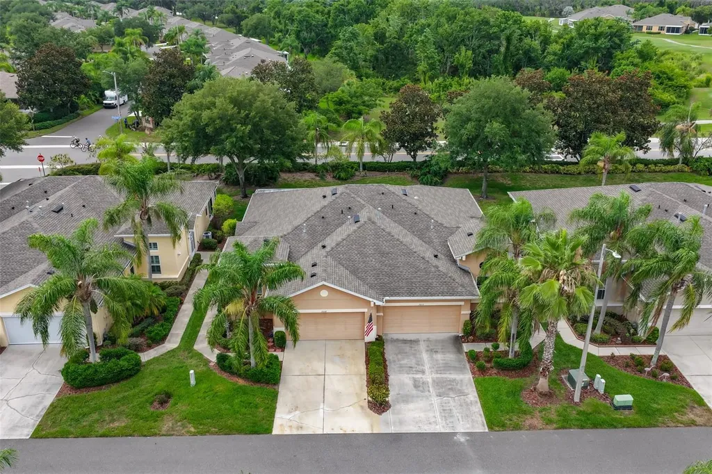 2010 Sifield Greens Way Sun City Center FL 33573