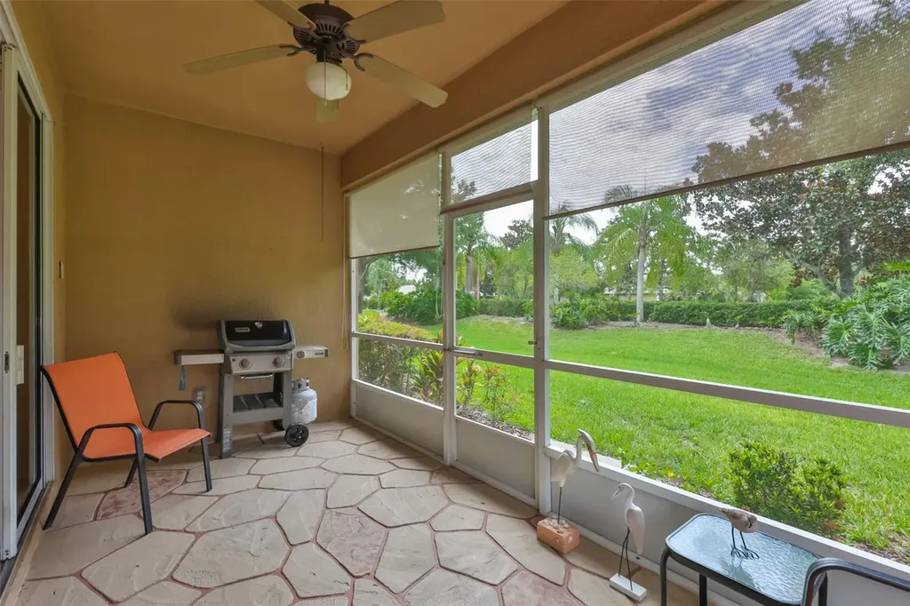 2010 Sifield Greens Way Sun City Center FL 33573