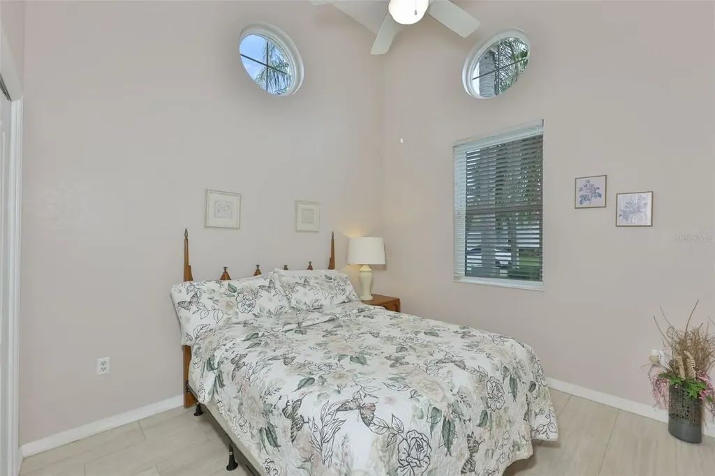 2010 Sifield Greens Way Sun City Center FL 33573