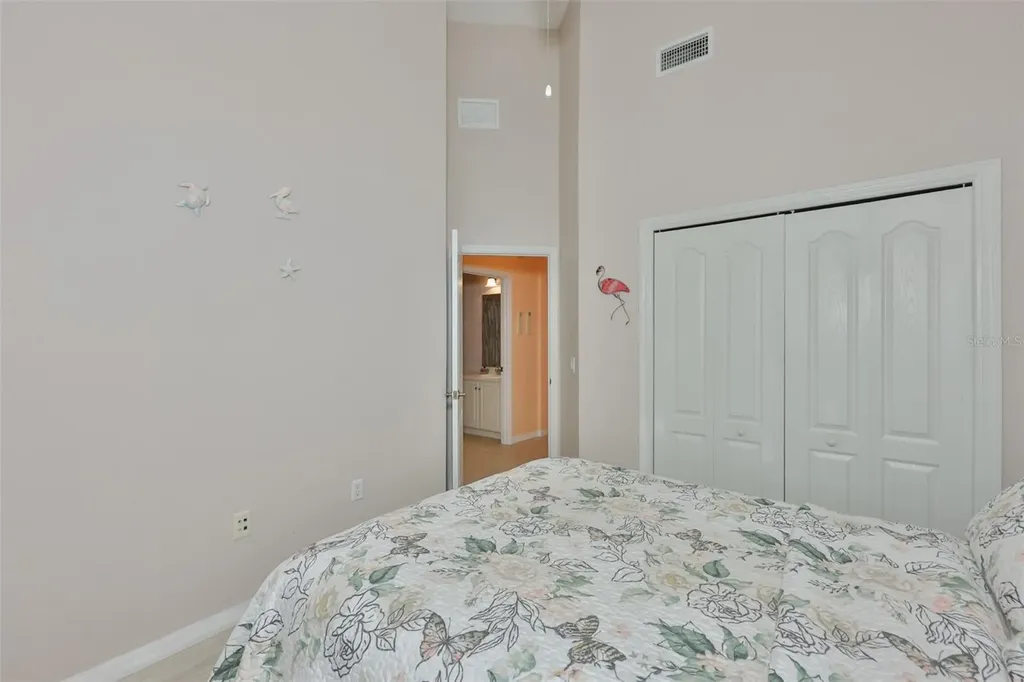 2010 Sifield Greens Way Sun City Center FL 33573