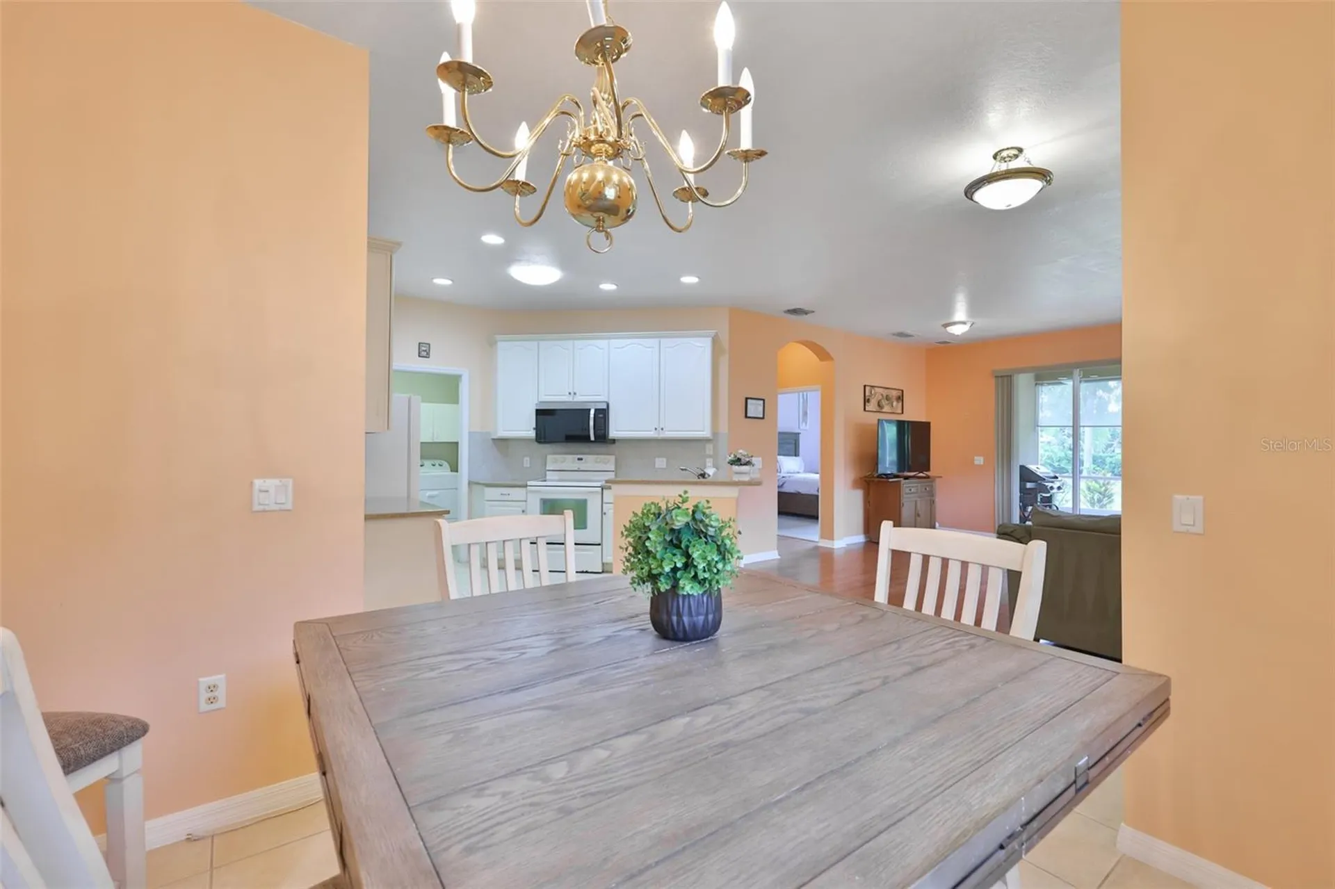2010 Sifield Greens Way Sun City Center FL 33573