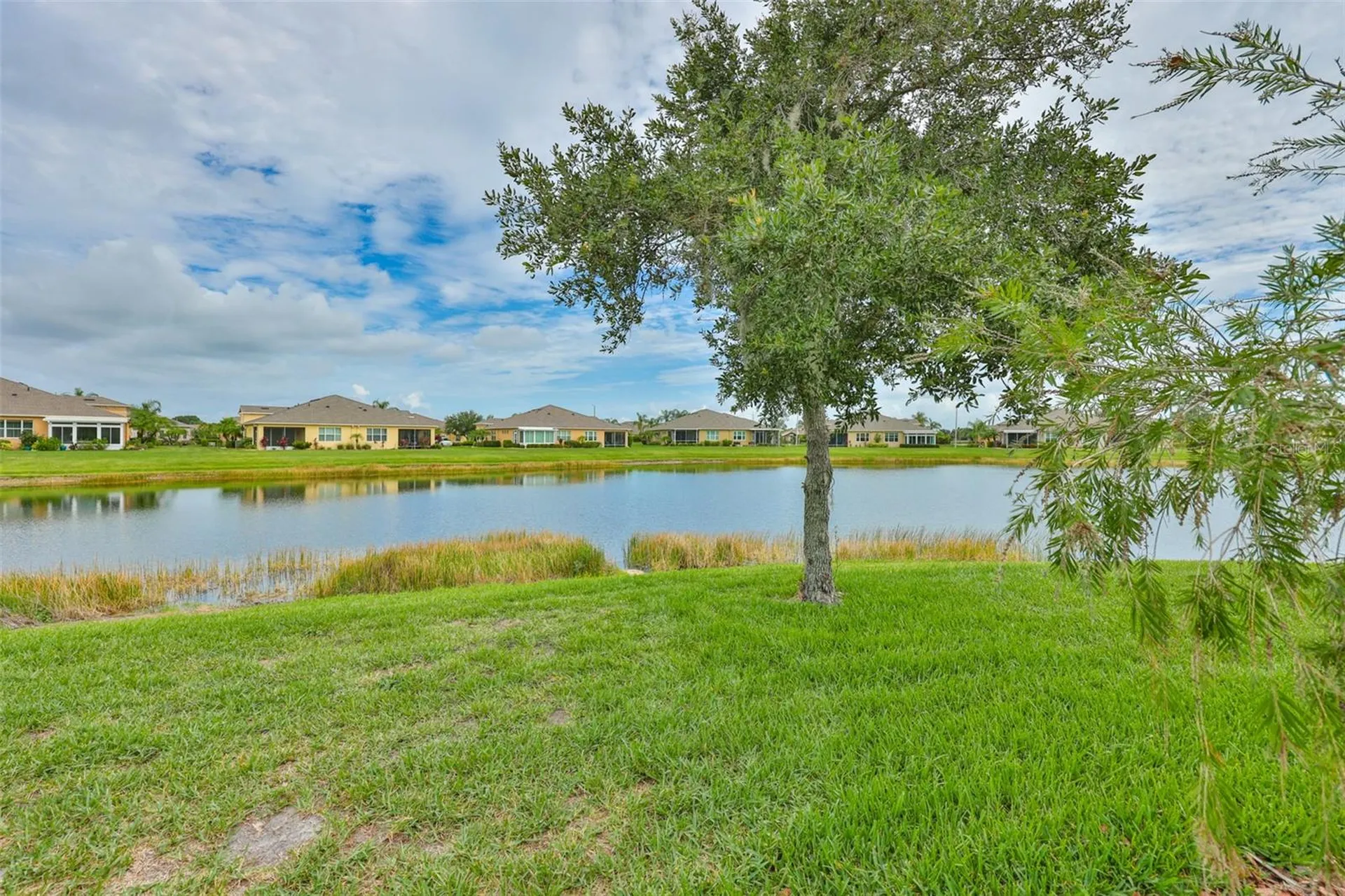 2010 Sifield Greens Way Sun City Center FL 33573