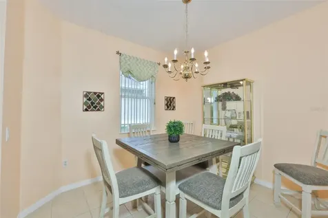 2010 Sifield Greens Way Sun City Center FL 33573