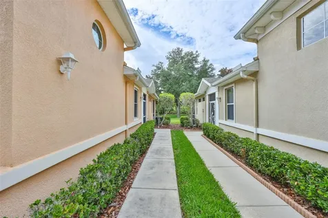 2010 Sifield Greens Way Sun City Center FL 33573