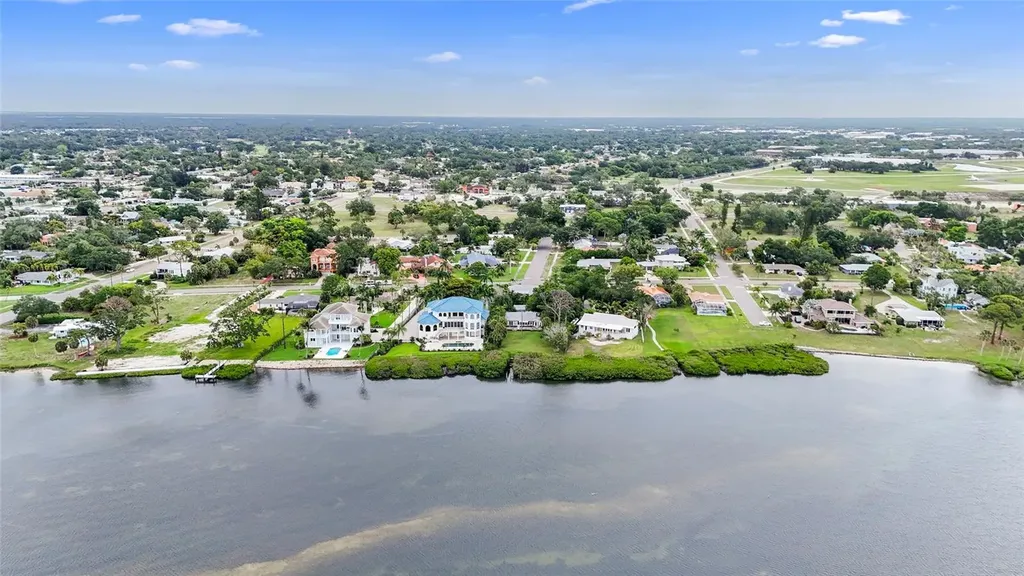 7538 Westmoreland Drive Sarasota FL 34243