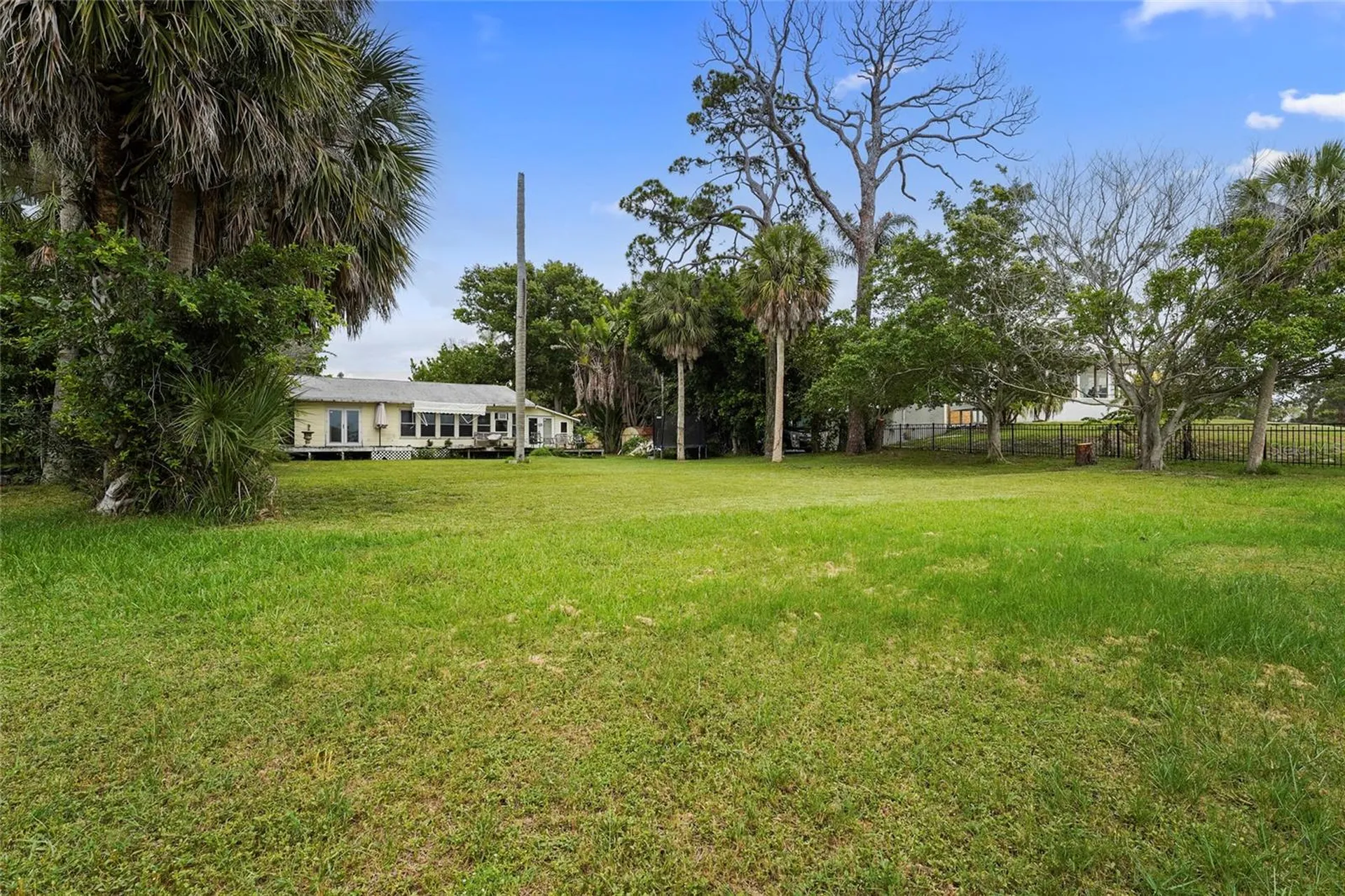 7538 Westmoreland Drive Sarasota FL 34243