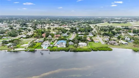 7538 Westmoreland Drive Sarasota FL 34243