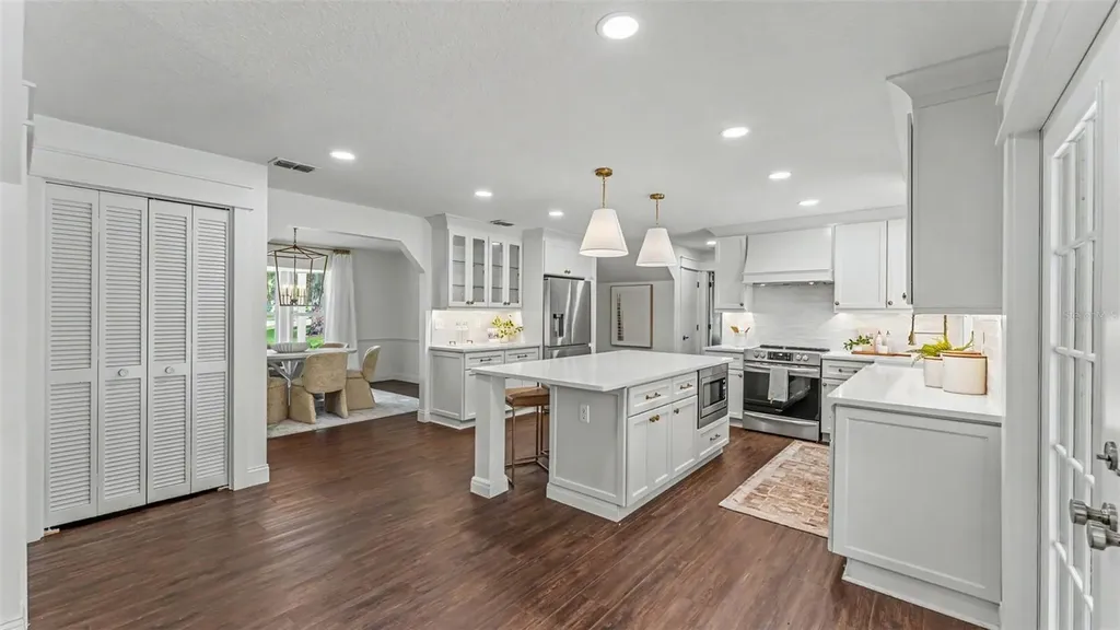 1631 Lakewood Drive S Lakeland FL 33813
