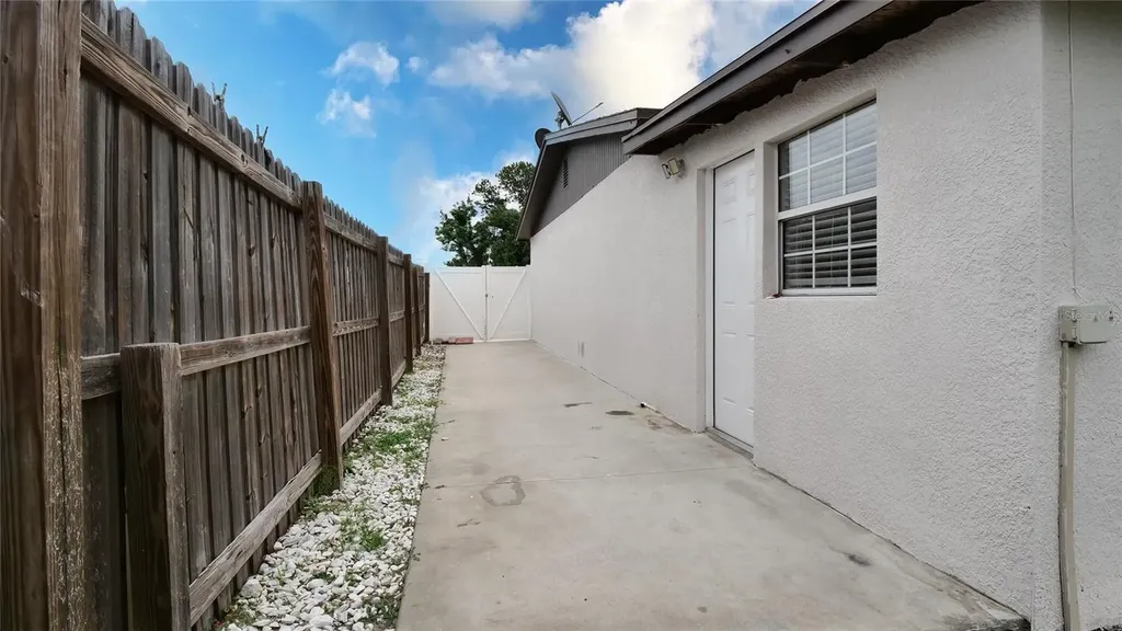 6424 Yorkshire Road Tampa FL 33634