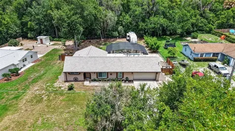 1915 Spring Lake Road Fruitland Park FL 34731