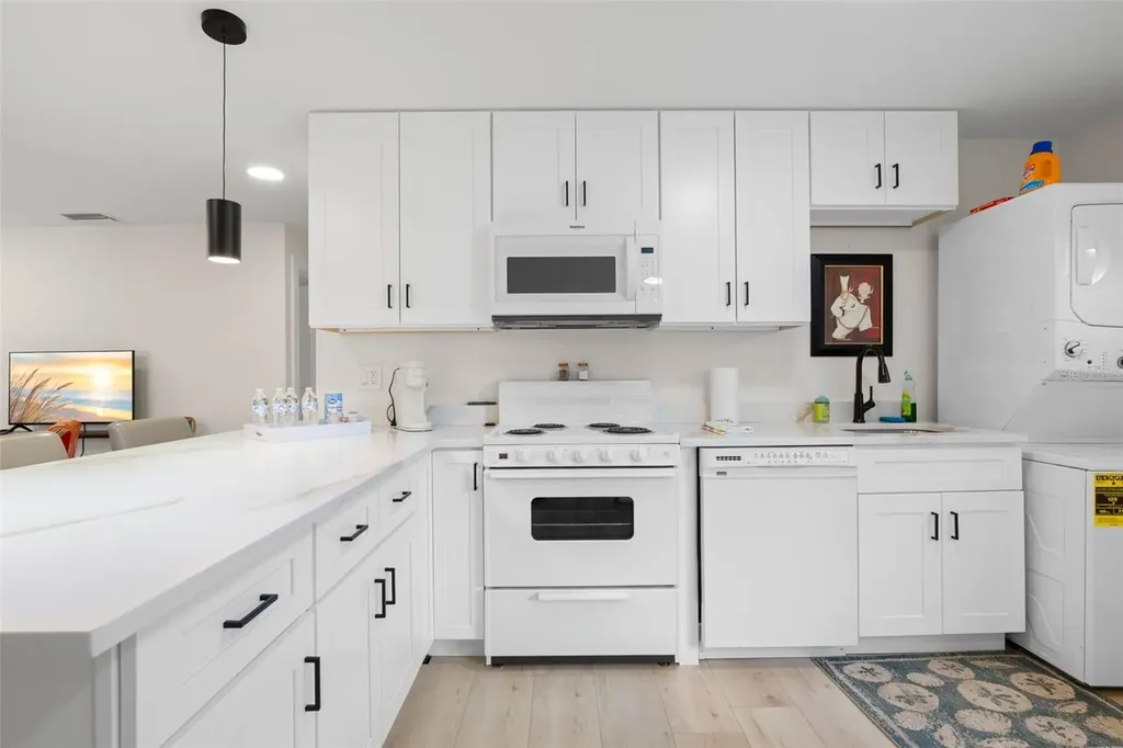 415 Maple Way Safety Harbor FL 34695
