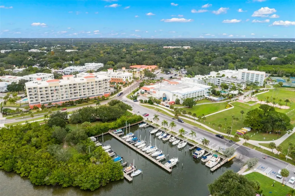 415 Maple Way Safety Harbor FL 34695
