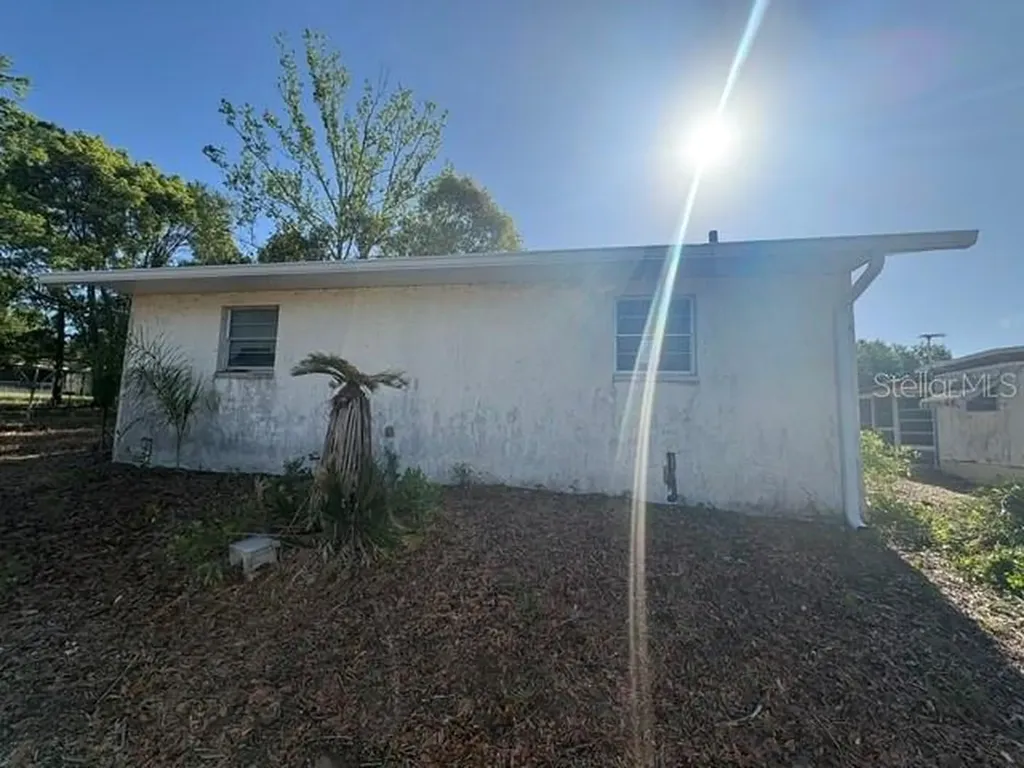 37247 Northside Drive Zephyrhills FL 33541