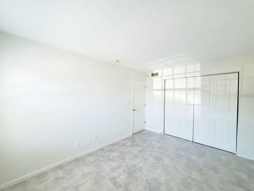5111 Coquina Key Drive SE St Petersburg FL 33705