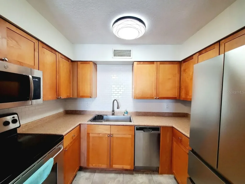 5111 Coquina Key Drive SE St Petersburg FL 33705