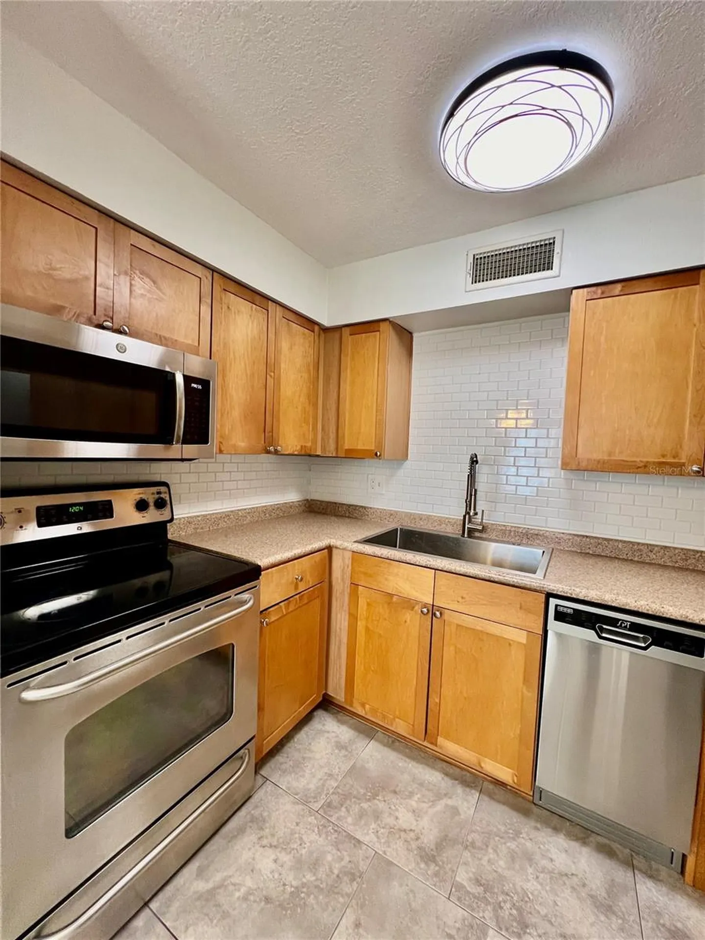 5111 Coquina Key Drive SE St Petersburg FL 33705