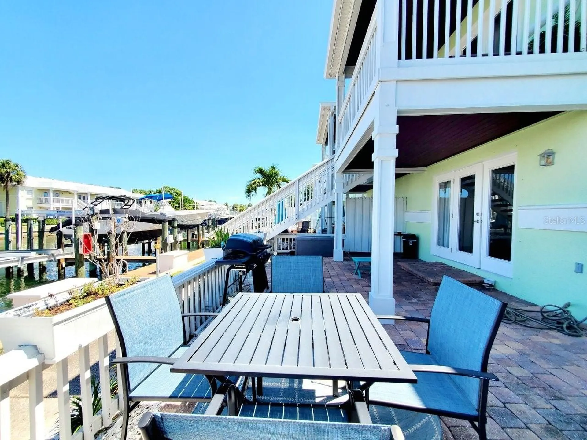 5111 Coquina Key Drive SE St Petersburg FL 33705