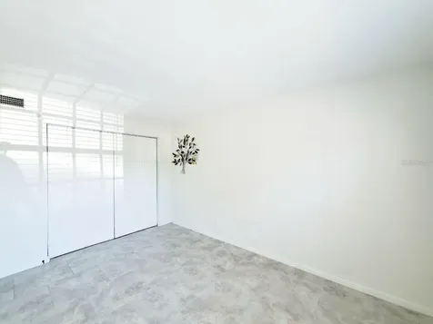 5111 Coquina Key Drive SE St Petersburg FL 33705