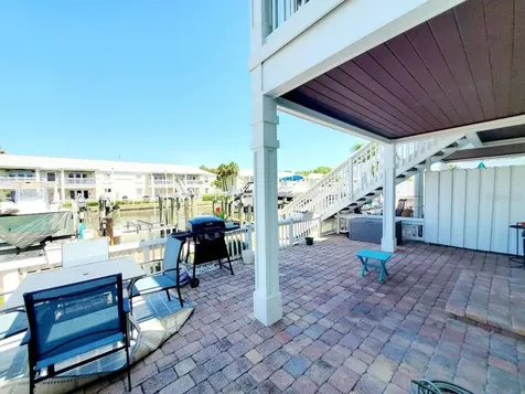5111 Coquina Key Drive SE St Petersburg FL 33705