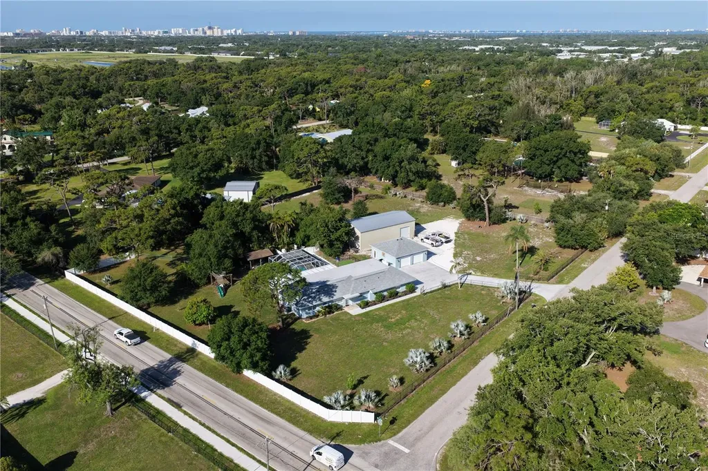 2746 53rd Street Sarasota FL 34234