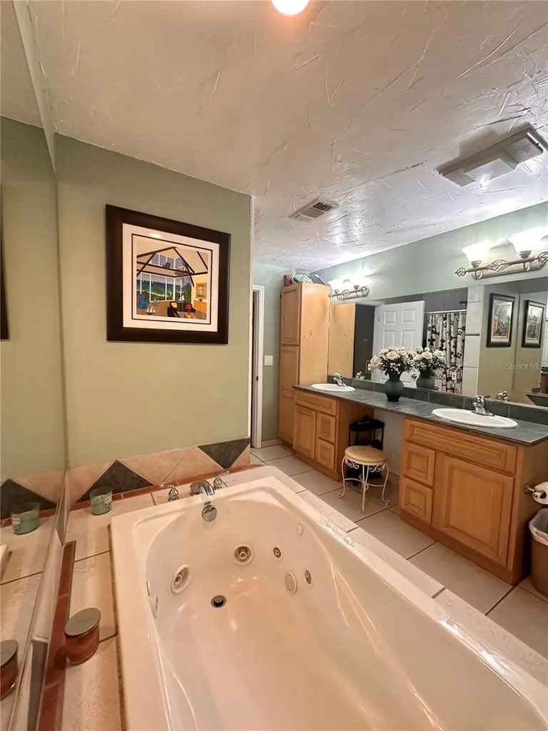 2746 53rd Street Sarasota FL 34234