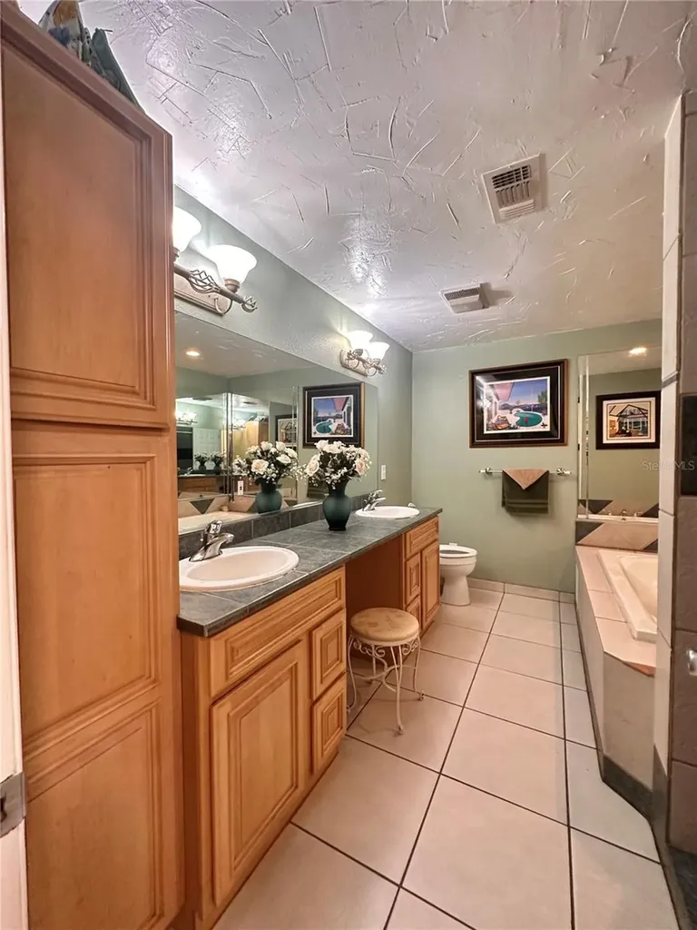 2746 53rd Street Sarasota FL 34234