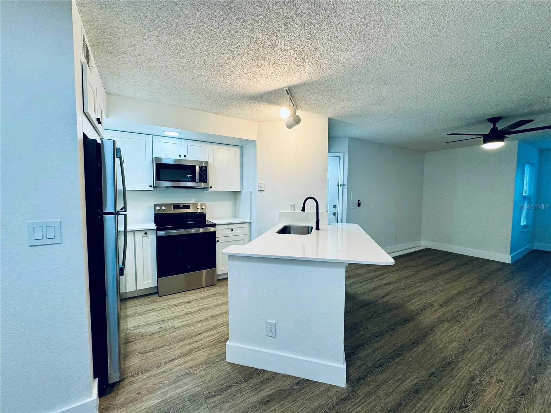 4630 Commander Drive Orlando FL 32822