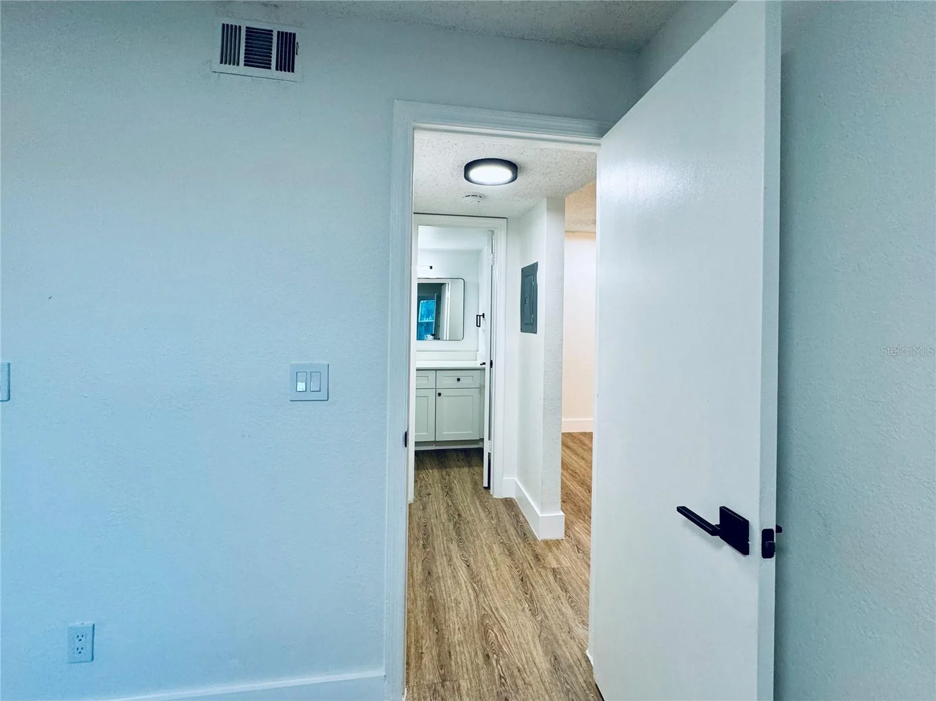 4630 Commander Drive Orlando FL 32822
