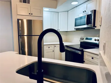 4630 Commander Drive Orlando FL 32822