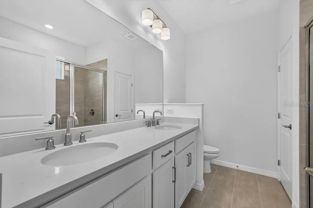5032 Cyan Loop Apollo Beach FL 33572